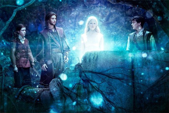 11DawnTreader_L_324364764.jpg