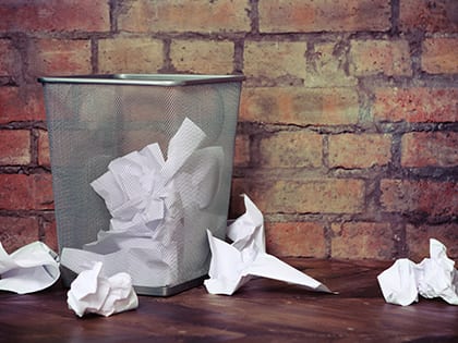 17-Feature_7 Bad Leadership Habits You Need to Get Rid of Right Now_OldSize-0905
