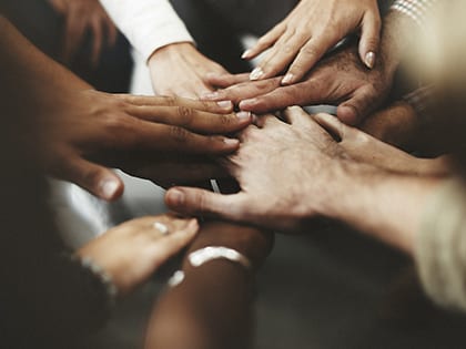 18_0615_ MULTIETHNIC_How to Lead in a Diverse World_OldSize
