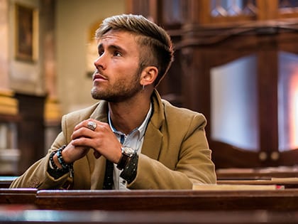 18_0815_LEADERSHIP_How to Honor the Singles in Your Church_OldSize