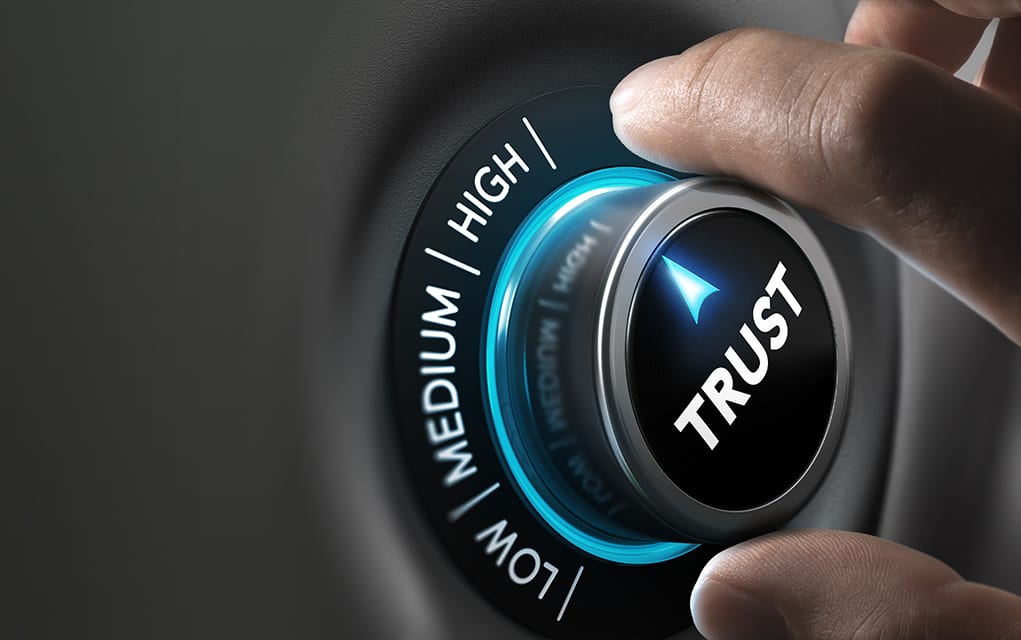 18_0926_LEADERSHIP_7 Subtle Ways to Erode Trust As a Leader_1021x640