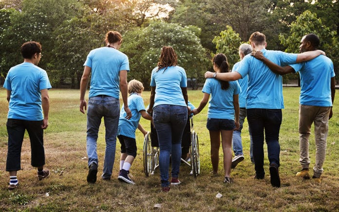 18_1105_SMALLGROUP_4 Ways to Involve Your Small Groups in the Great Commission_1021x640