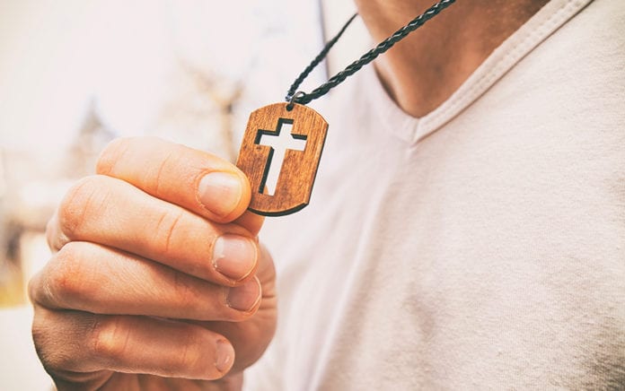 19_0220_RESEARCH AND TRENDS_Young Adults Keep Christian Label_1021x640