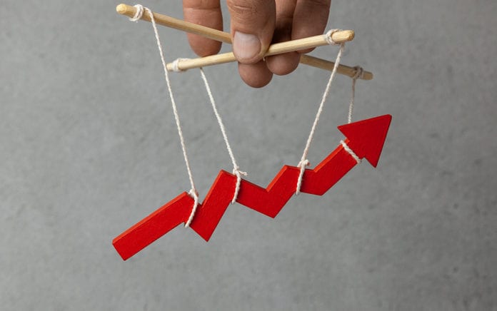 19_0501_LEADERSHIP_Are You Organized for Control or Growth_1021x640