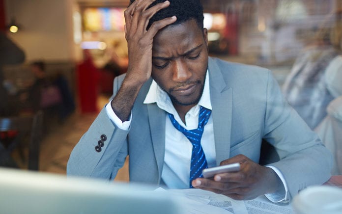 19_0617_LEADERSHIP_7 Distractions That Destroy Your Productivity_1021x640
