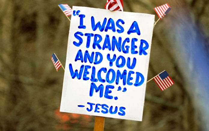 19_0731_IMMIGRATION_How Your Church Can Advocate for Immigrants_1021x640