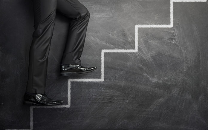 20_0713_LEADERSHIP_5-Step Process to Help You Grow as a Leader_1021x640