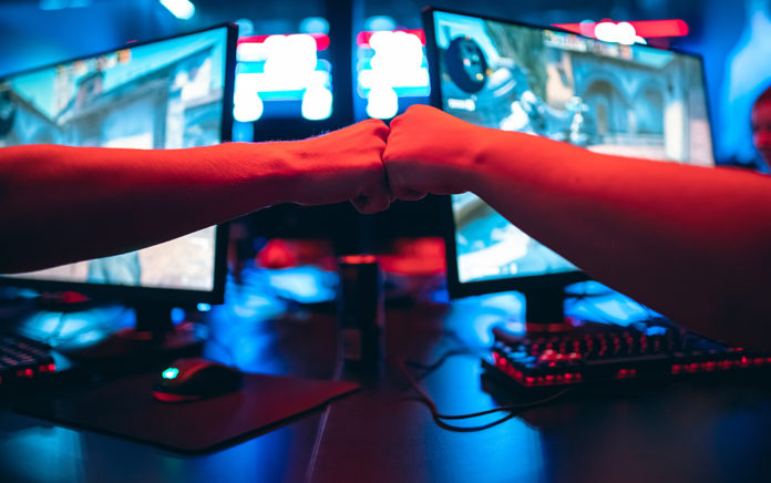 20_0902_YOUTH_3 Ways to Connect With Gamers in Your Youth Group_1021x640