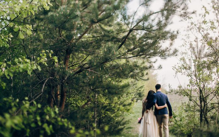 21_0519_DISCIPLESHIP_Marriage and Sacrificial Love_1021x640