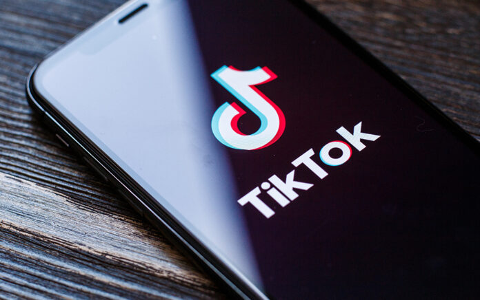 22_0203_LEADERSHIP_Reaching People in a TikTok World_1021x640 tiktok world