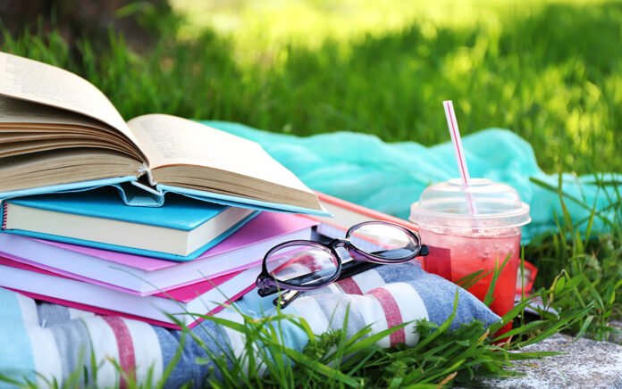 22_0621_LEADERSHIP_5 Ways Pastors Can Take Advantage of Summer_1021x640 summer months
