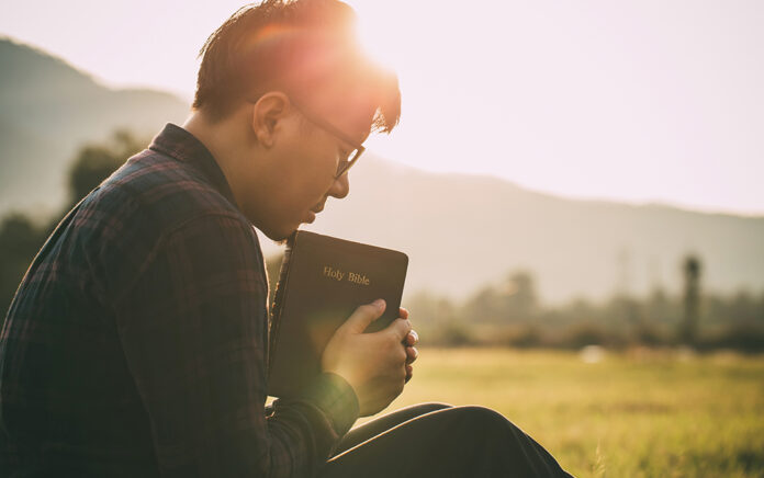 22_0718_DISCIPLESHIP_8 Ways to Maximize the Bible's Impact Upon Your Life_1021x640