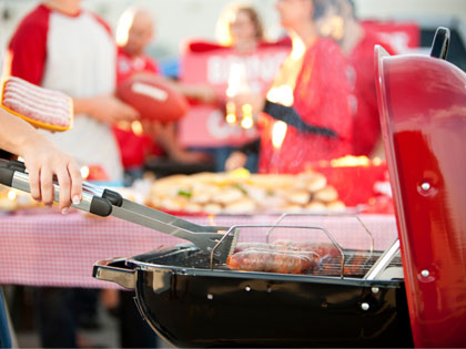 /12Ideas_TailGating_0813_445945454.jpg