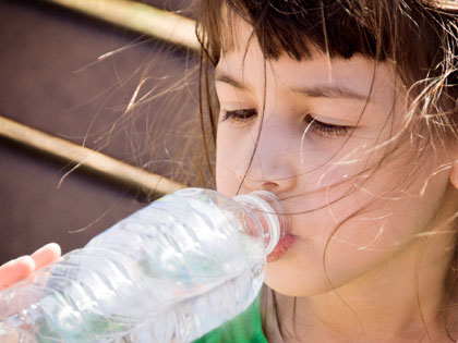 /13Ideas_Provide_Drinks_for_Thirsty_Kids_in_Spring_Sports_0201_184235119.jpg