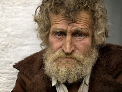 /13Ideas_Take_Easter_to_the_Homeless_0214_681927157.jpg